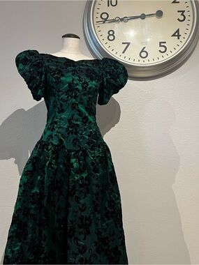 Vintage Alfred Angelo Emerald Green and Black Puff-Sleeve Floral Velvet Gown